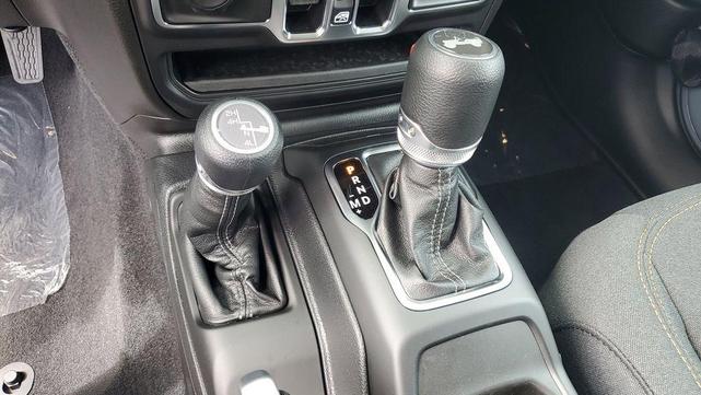 Photo of 2025 Anvil Clearcoat Jeep Wrangler