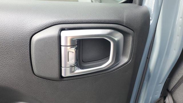 Photo of 2025 Anvil Clearcoat Jeep Wrangler