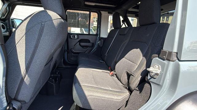 Photo of 2025 Anvil Clearcoat Jeep Wrangler