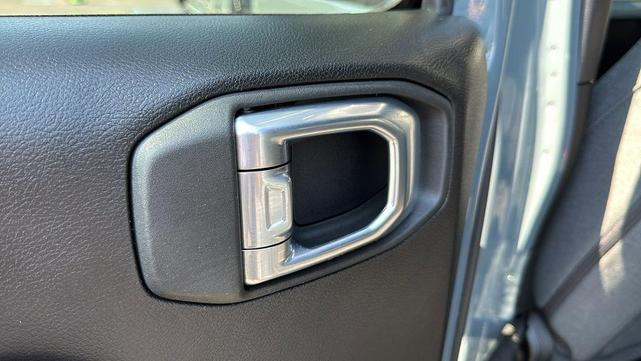 Photo of 2025 Anvil Clearcoat Jeep Wrangler