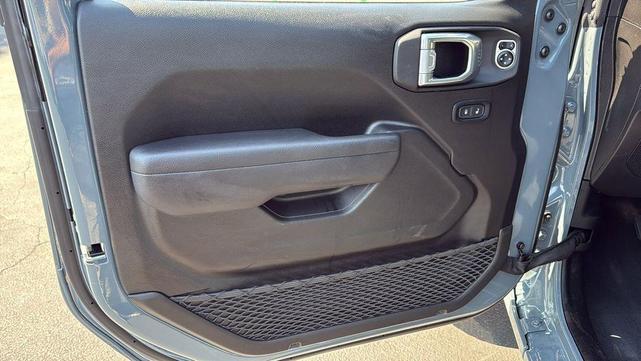Photo of 2025 Anvil Clearcoat Jeep Wrangler