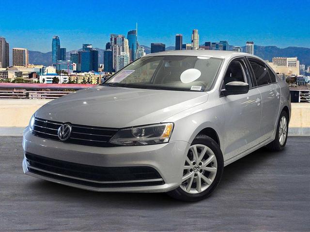 Photo of 2015 Reflex Silver Metallic Volkswagen Jetta