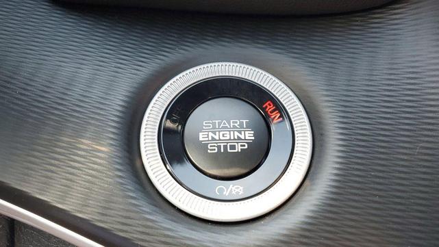 Photo of 2025 Diamond Black Jeep Grand Cherokee L