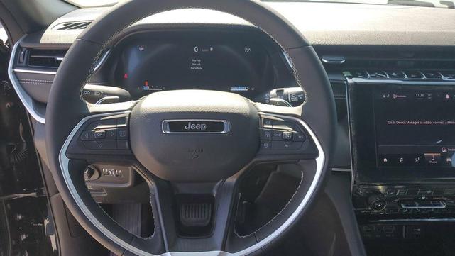 Photo of 2025 Diamond Black Jeep Grand Cherokee L