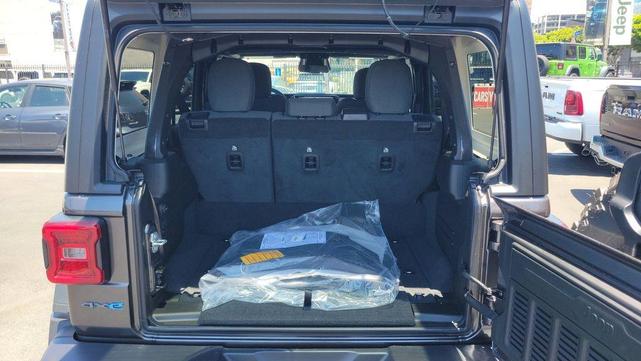 Photo of 2025 Granite Crystal Clearcoat Metallic Jeep Wrangler 4xe