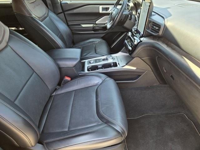Photo of 2021 Gray Metallic Ford Explorer