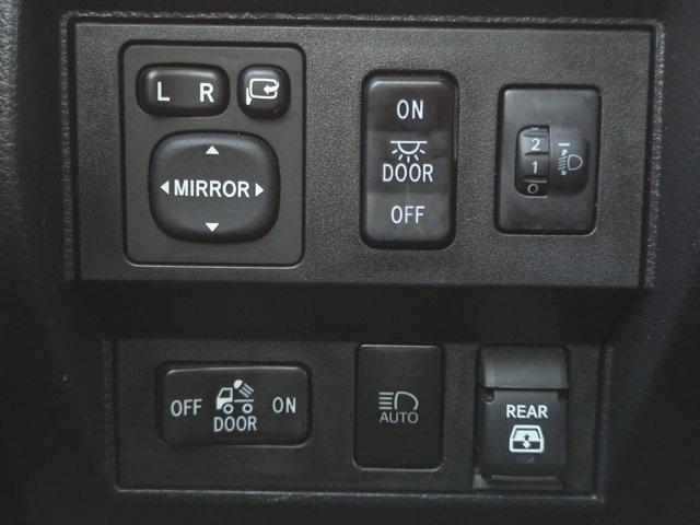 Photo of 2020 Cement Toyota Tundra