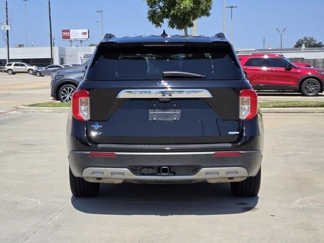 Photo of 2020 Black Ford Explorer