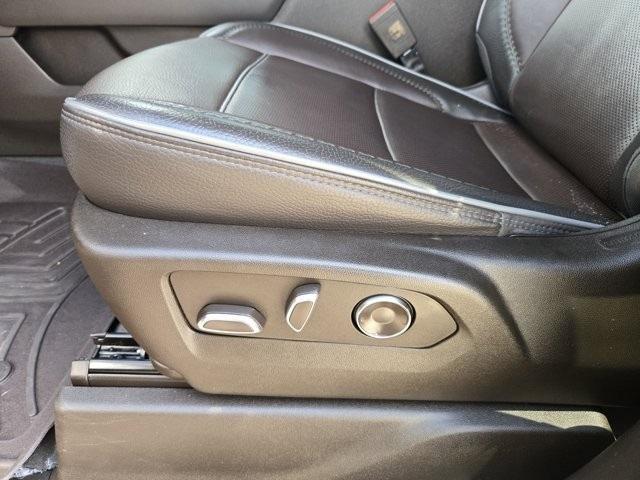 Photo of 2024 Onyx Black GMC Sierra 2500