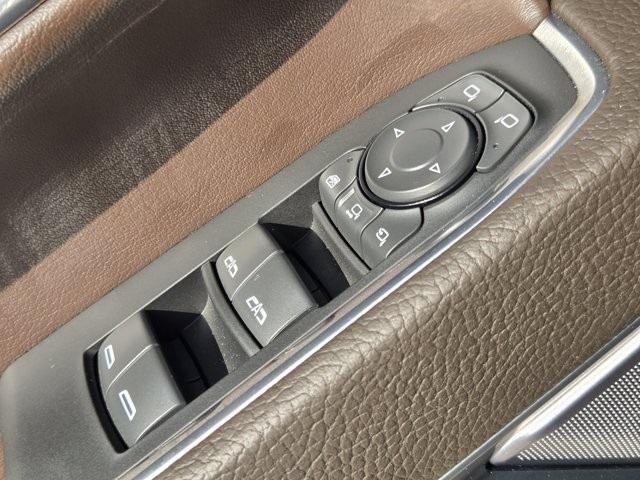 Photo of 2024 Onyx Black GMC Sierra 2500
