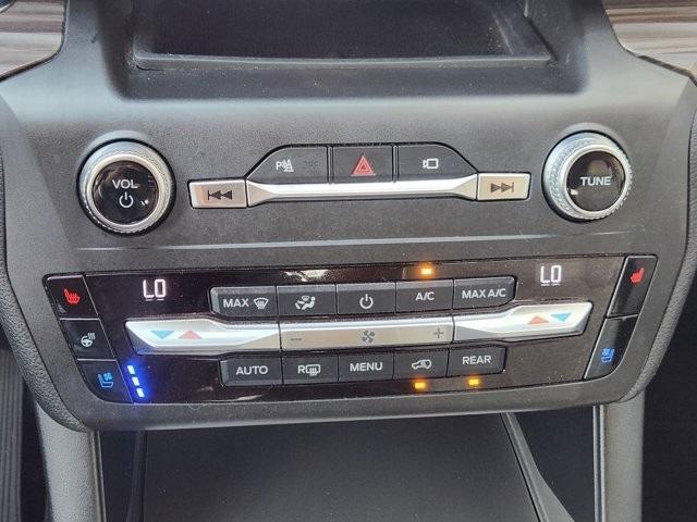 Photo of 2020 Magnetic Ford Explorer