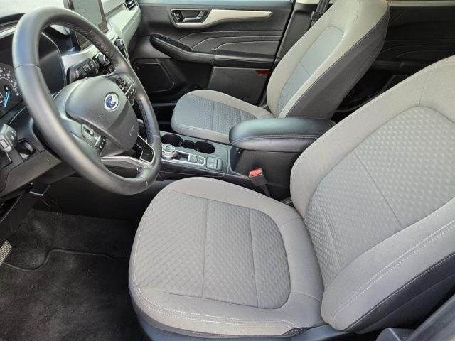Photo of 2022 Agate Black Metallic Ford Escape