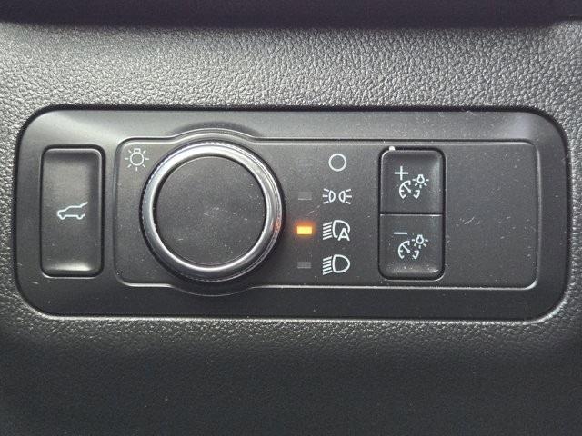 Photo of 2022 Agate Black Metallic Ford Escape