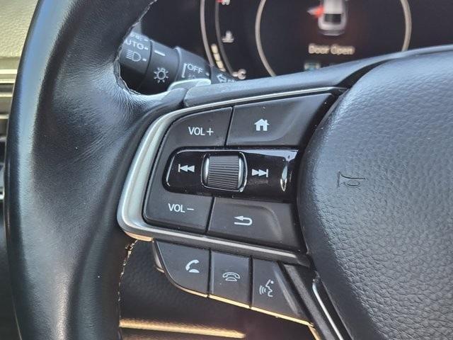 Photo of 2022 White Honda Accord