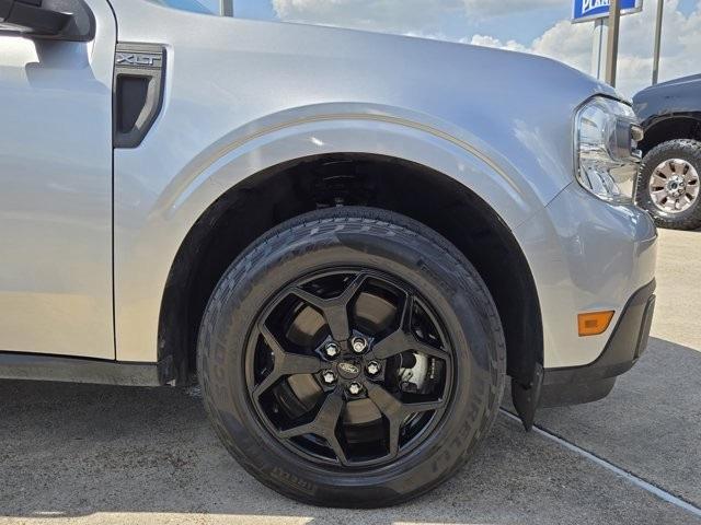 Photo of 2022 Silver Metallic Ford Maverick