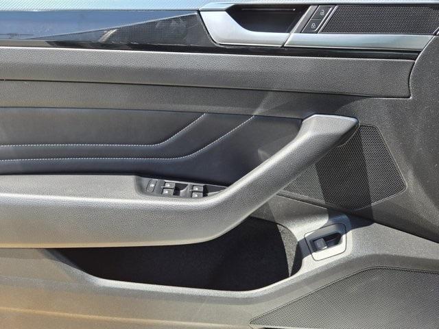Photo of 2022 Oryx White Pearl Effect Volkswagen Arteon