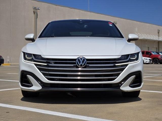 Photo of 2022 Oryx White Pearl Effect Volkswagen Arteon