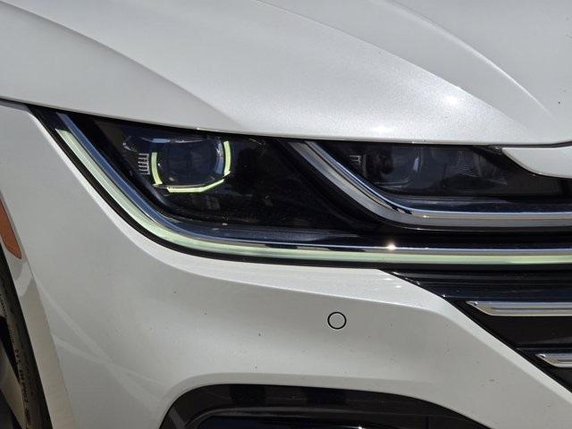 Photo of 2022 Oryx White Pearl Effect Volkswagen Arteon