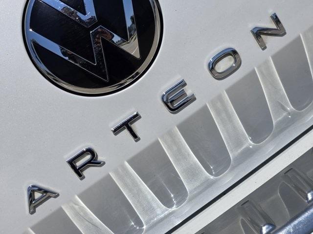 Photo of 2022 Oryx White Pearl Effect Volkswagen Arteon