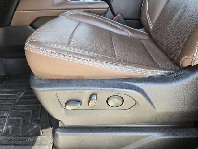 Photo of 2022 Iridescent Pearl Tricoat Chevrolet Tahoe