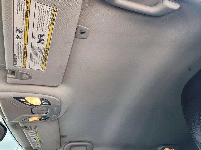 Photo of 2019 White Clearcoat Jeep Compass