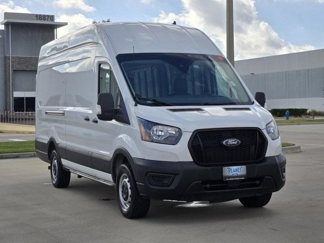 Photo of 2021 Oxford White Ford Transit-250