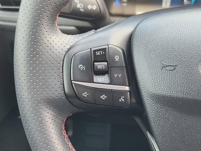Photo of 2024 Rapid Red Metallic Tinted Clearcoat Ford Escape
