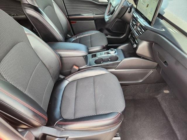 Photo of 2024 Rapid Red Metallic Tinted Clearcoat Ford Escape