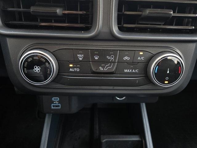 Photo of 2024 Cactus Green / Gray Ford Maverick