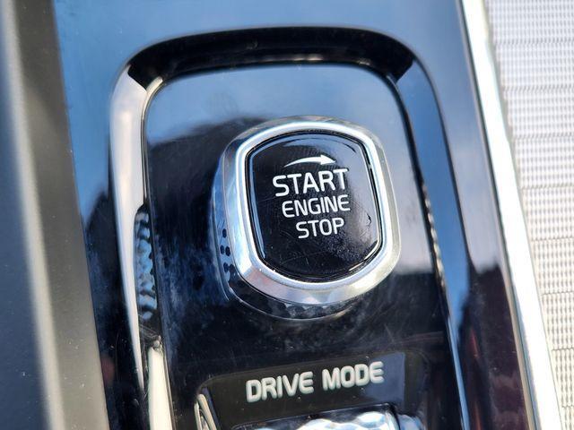 Photo of 2020 Osmium Gray Metallic Volvo XC60