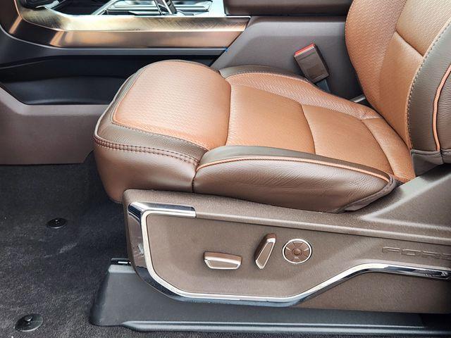 Photo of 2025 Agate Black Metallic Ford F-150