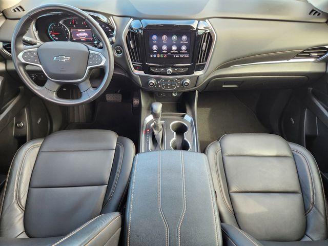 Photo of 2021 Mosaic Black Metallic Chevrolet Traverse