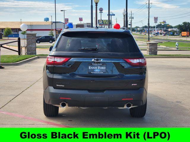 Photo of 2021 Mosaic Black Metallic Chevrolet Traverse