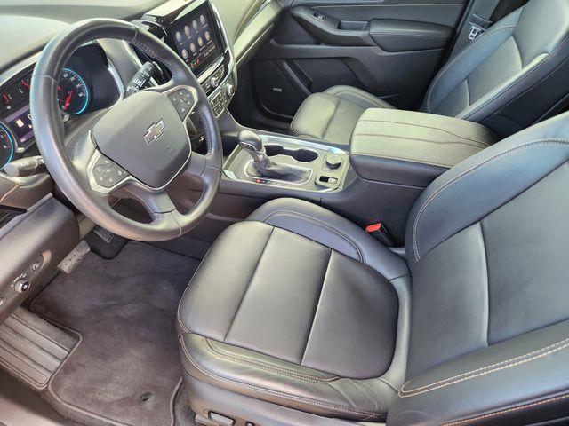 Photo of 2021 Mosaic Black Metallic Chevrolet Traverse