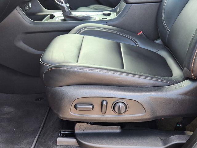 Photo of 2021 Mosaic Black Metallic Chevrolet Traverse