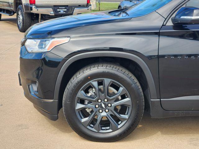 Photo of 2021 Mosaic Black Metallic Chevrolet Traverse