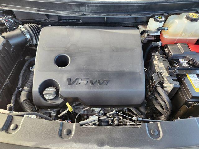 Photo of 2021 Mosaic Black Metallic Chevrolet Traverse