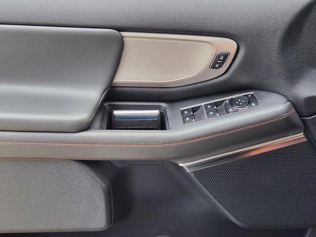 Photo of 2025 Star White Ford Expedition Max
