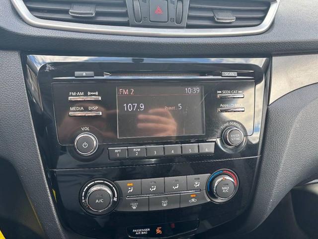 Photo of 2015 Gun Metallic Nissan Rogue