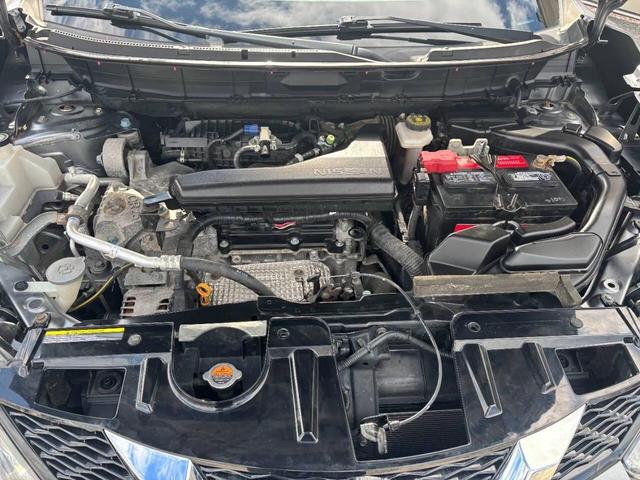 Photo of 2015 Gun Metallic Nissan Rogue