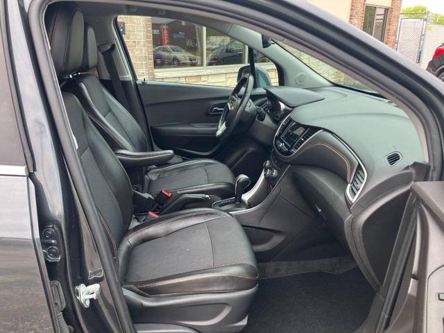 Photo of 2018 Gray Chevrolet Trax