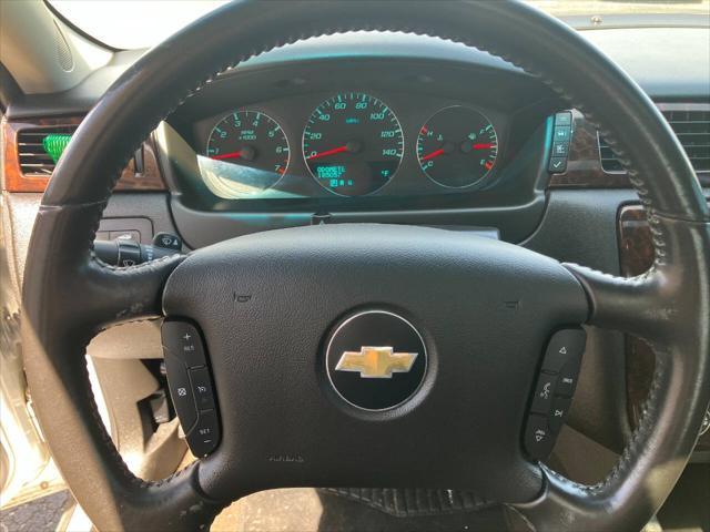 Photo of 2014 Silver Ice Metallic Chevrolet Impala Limited