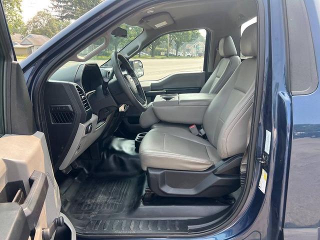 Photo of 2016 Blue Ford F-150