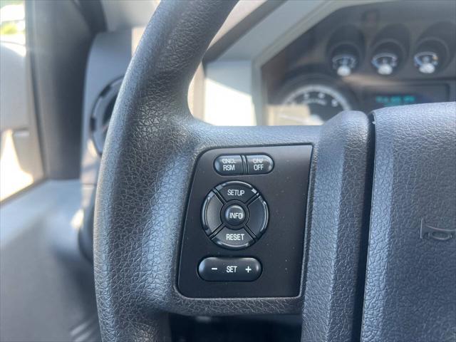 Photo of 2013 Oxford White Ford F-250