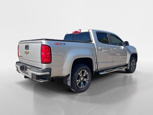 Photo of 2019 Silver Ice Metallic Chevrolet Colorado