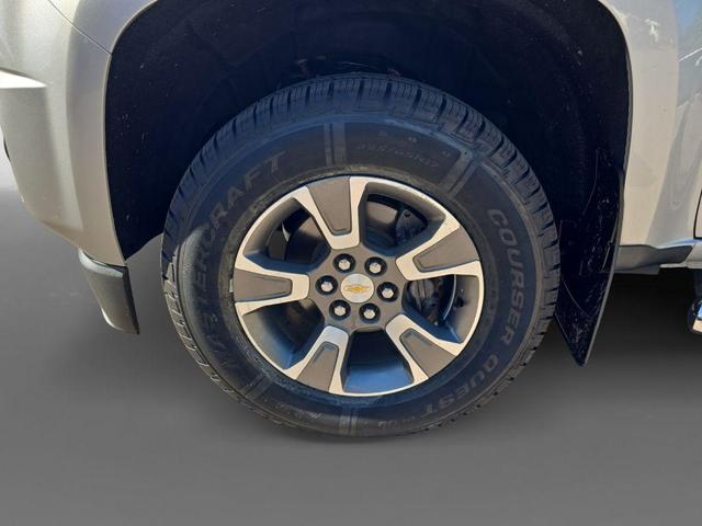 Photo of 2019 Silver Ice Metallic Chevrolet Colorado