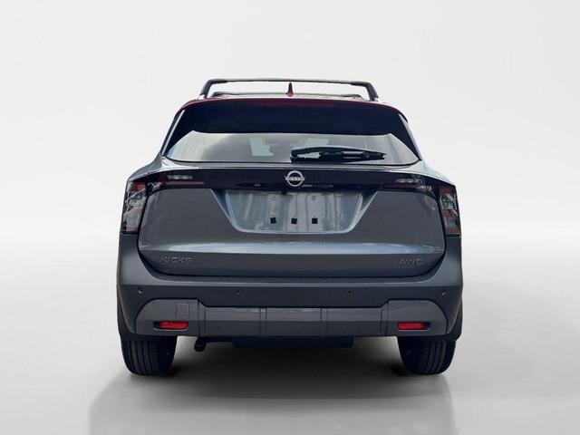 Photo of 2025 2t Gun Red Roof Nissan Kicks