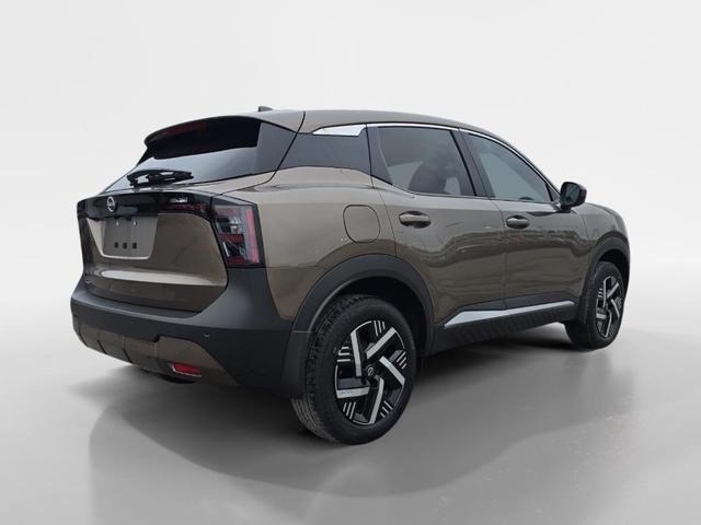 Photo of 2025 Canyon Bronze M Nissan Kicks