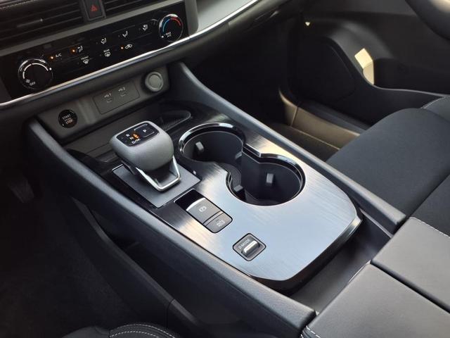 Photo of 2026 Gun Metallic Nissan Rogue