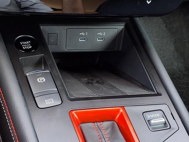 Photo of 2025 Super Black Nissan Kicks